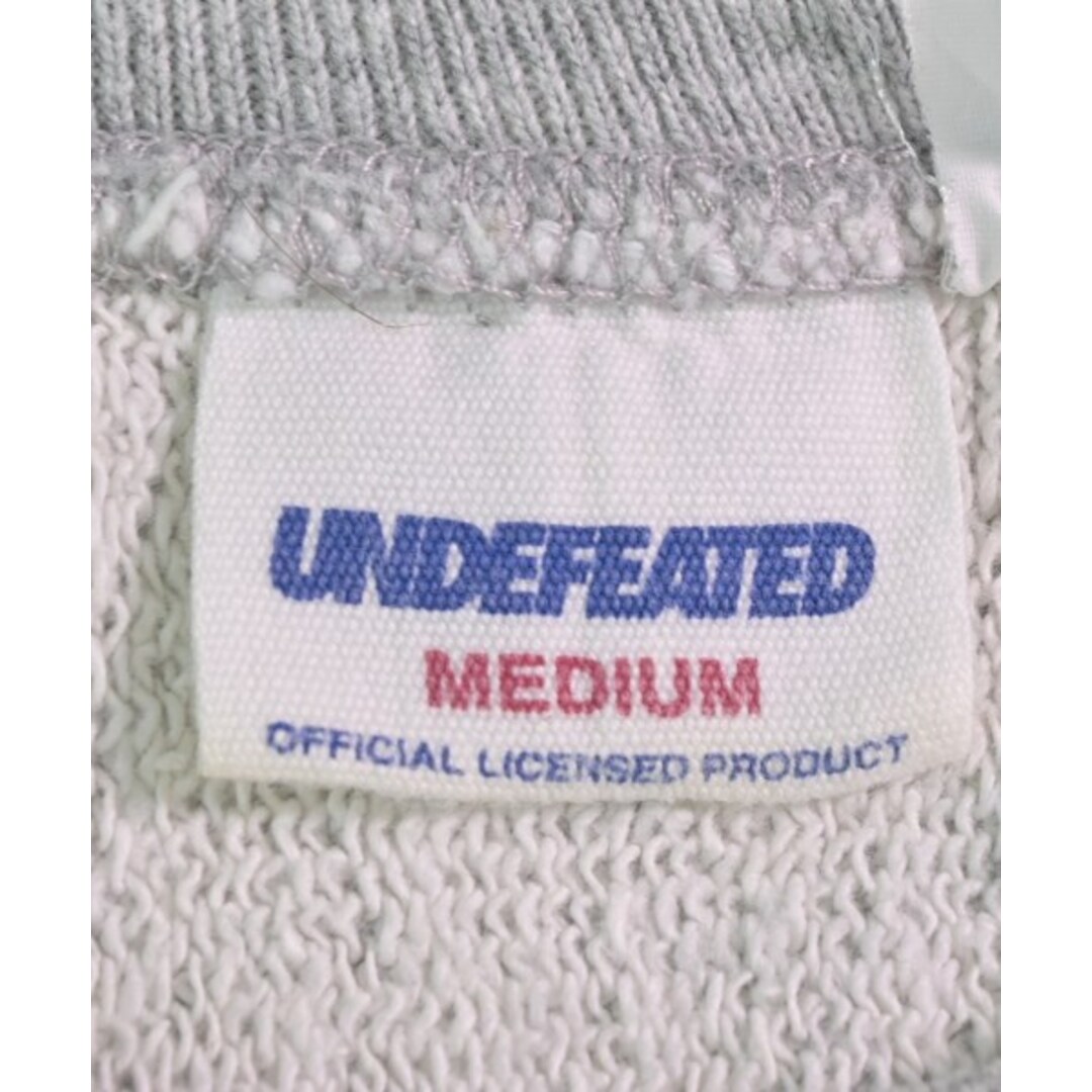 UNDEFEATED(アンディフィーテッド)のUNDEFEATED アンディフィーテッド スウェット M グレー 【古着】【中古】 メンズのトップス(スウェット)の商品写真