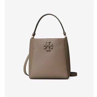 トリーバーチ(Tory Burch)の新品 匿名配送　トリーバーチ マック グロー スモール バケットバッグ(ハンドバッグ)