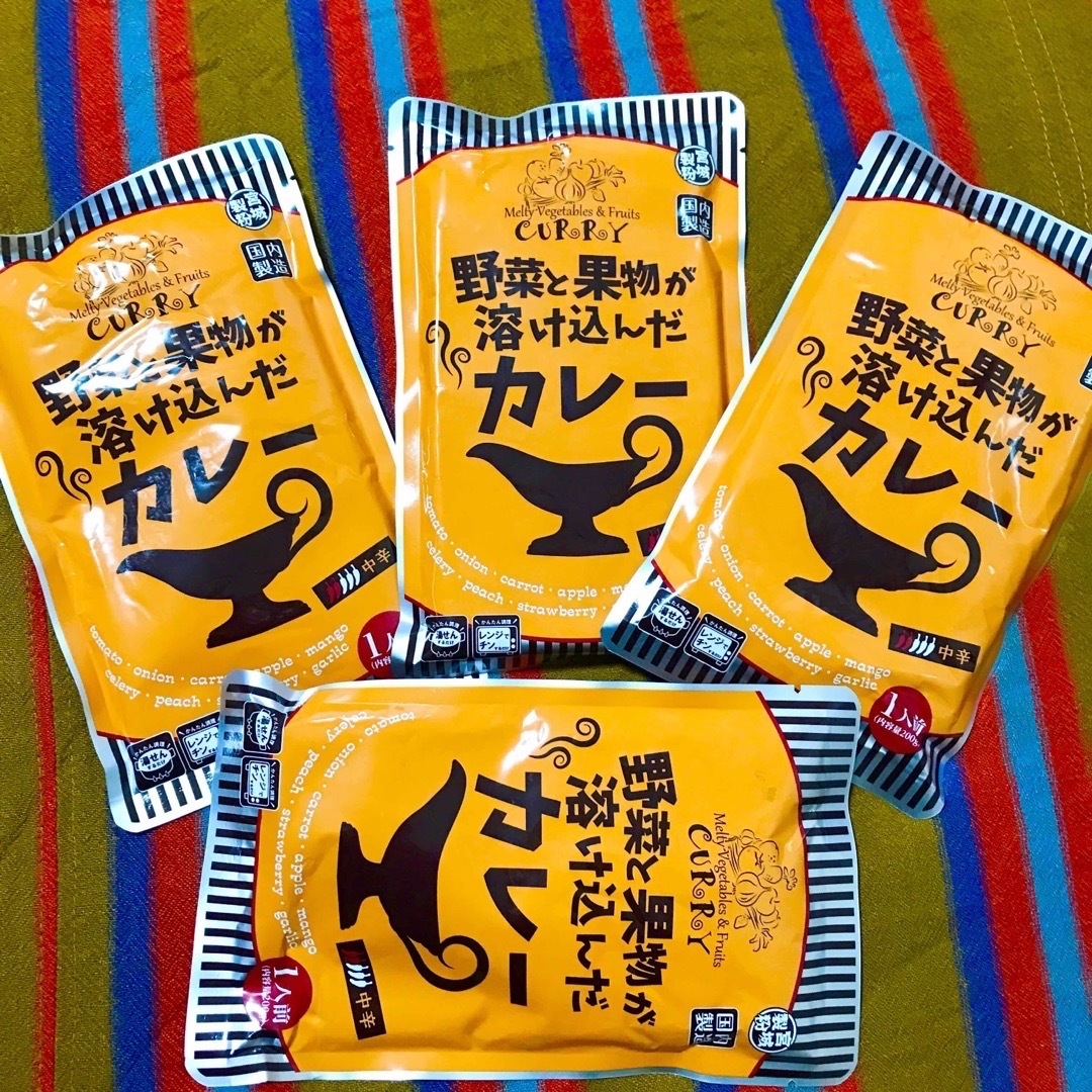 国内製造♧野菜と果物が溶け込んだカレー꧂中辛4食セット✴️まとめ売りcurryの通販 by きなこみるく's shop｜ラクマ