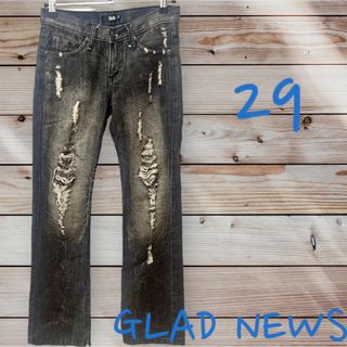 GLAD NEWS タグ付き未使用スタッズ付きクラッシュジーンズブラック