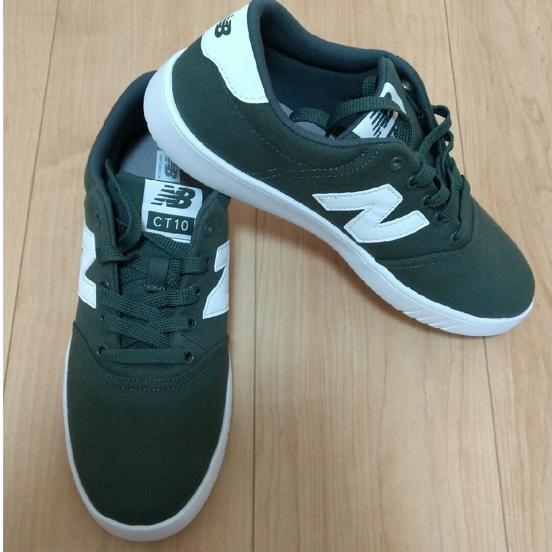 new balance スニーカー 新品未使用 25.5㎝ 深緑 グリーン