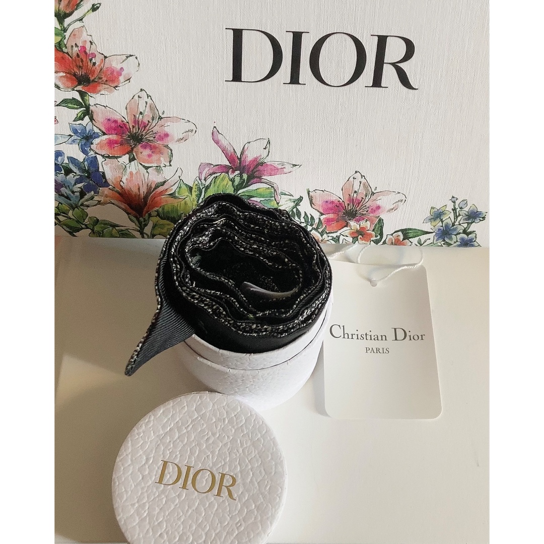 Christian Dior(クリスチャンディオール)のDior ディオール D-FLORAL ミッツァ スカーフ　花柄 レディースのファッション小物(バンダナ/スカーフ)の商品写真