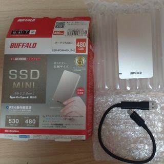 バッファロー(Buffalo)のBUFFALO ポータブルSSD SSD-PGM480U3-G(PC周辺機器)