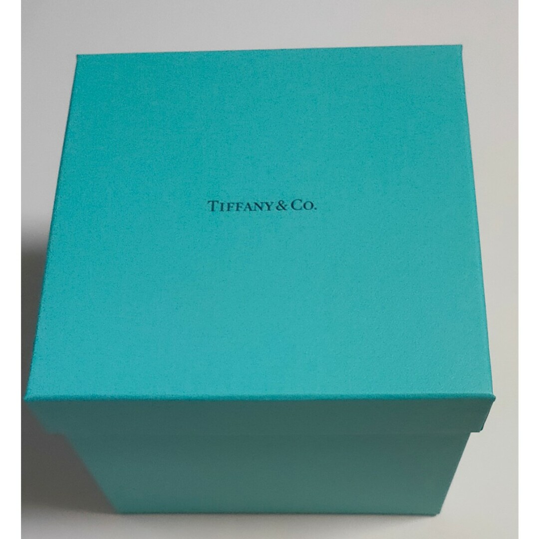 Tiffany & Co.(ティファニー)のティファニー エブリデイ オブジェクト ボーンチャイナ ペーパー カップ インテリア/住まい/日用品のキッチン/食器(グラス/カップ)の商品写真