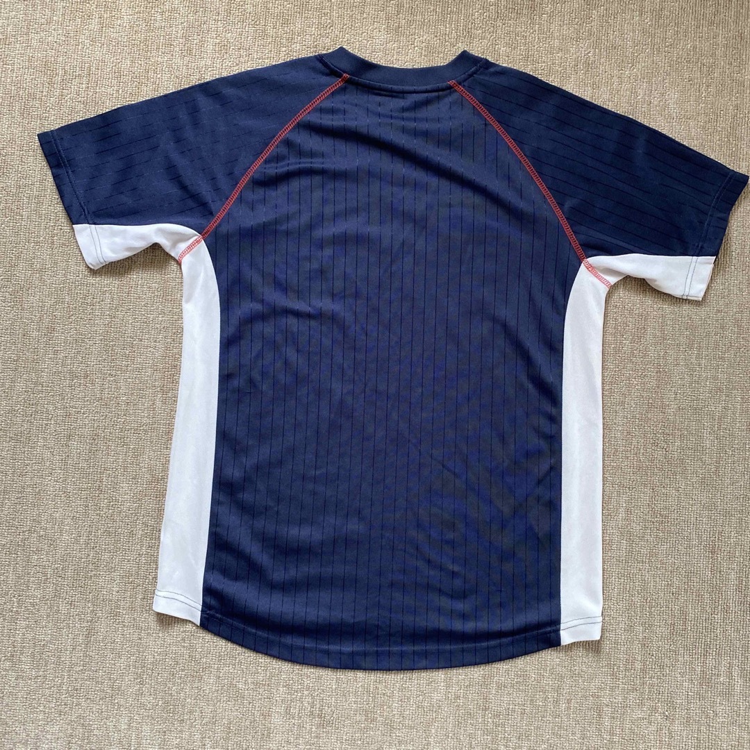 Champion(チャンピオン)のChampion   ジュニア　Tシャツ　140 ネイビー キッズ/ベビー/マタニティのキッズ服男の子用(90cm~)(Tシャツ/カットソー)の商品写真