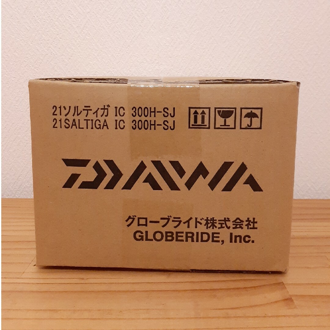 ダイワ ベイトリール 21ソルティガIC 300H-SJ (右巻)　新品