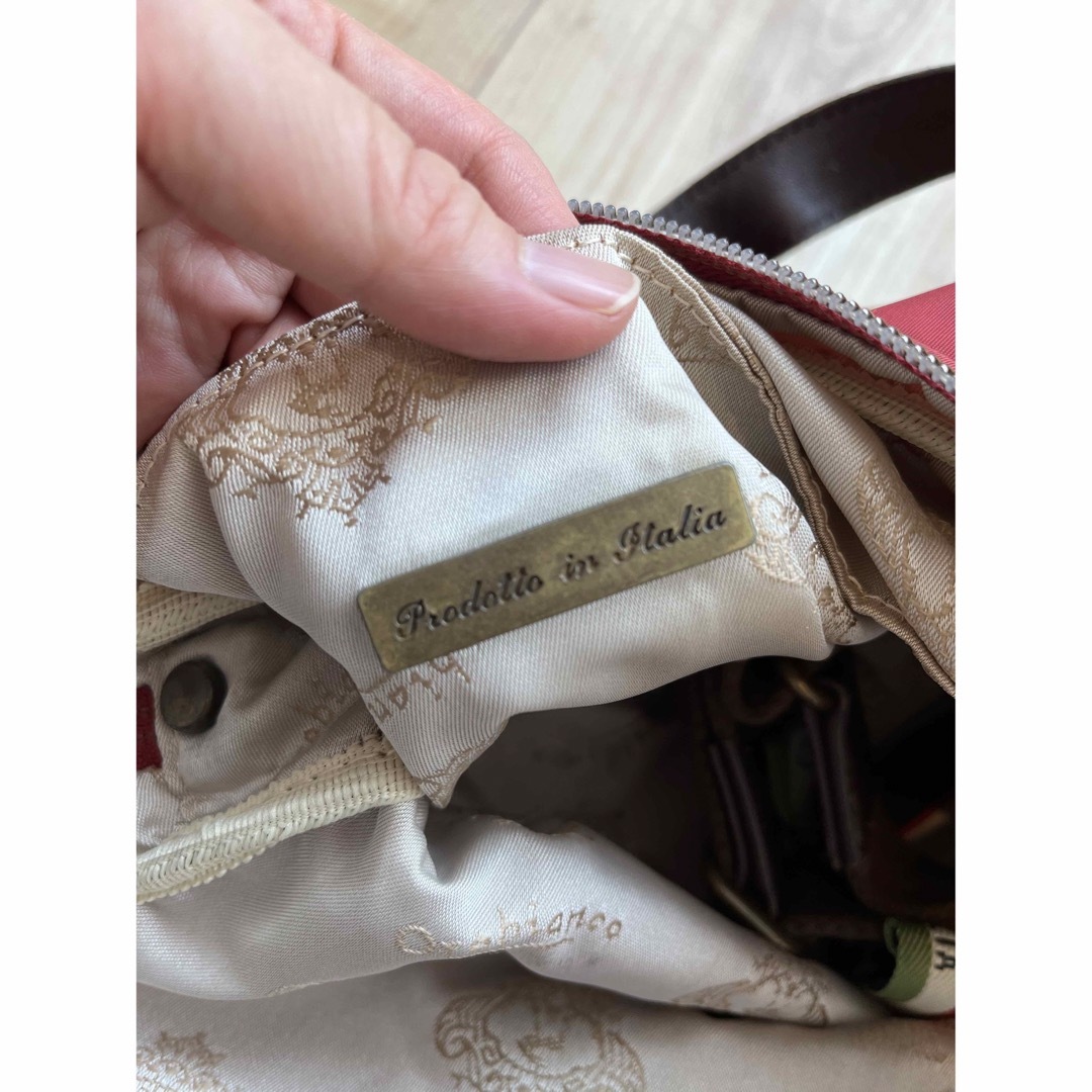 Orobianco(オロビアンコ)のオロビアンコ　ビジネスバッグ　スリム　レッド メンズのバッグ(ビジネスバッグ)の商品写真