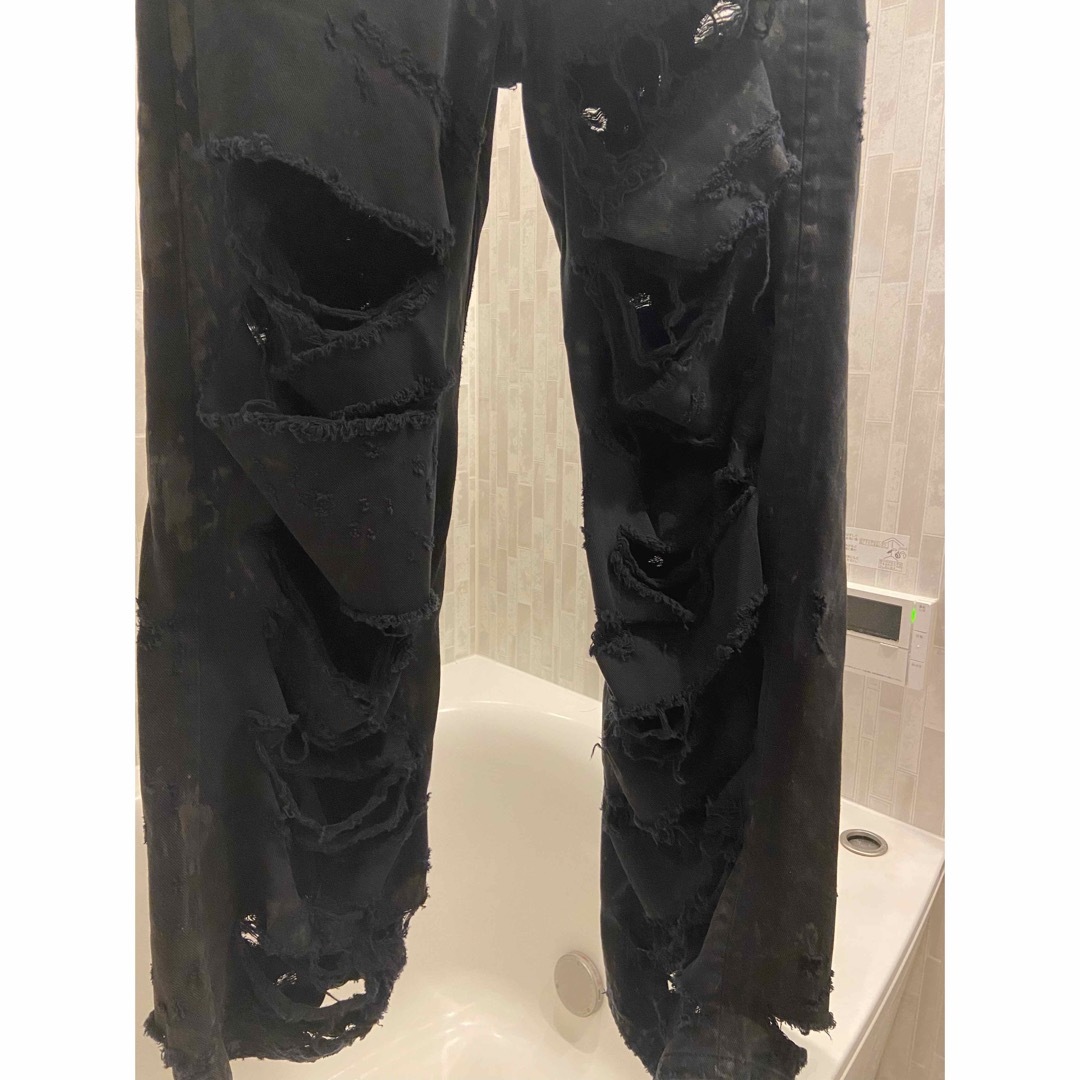 BALENCIAGA SUPER DESTROYED BAGGY メンズのパンツ(デニム/ジーンズ)の商品写真