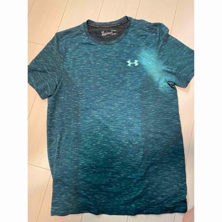 アンダーアーマー(UNDER ARMOUR)のUNDER ARMOUR アンダーアーマーTシャツ　(Tシャツ/カットソー(七分/長袖))