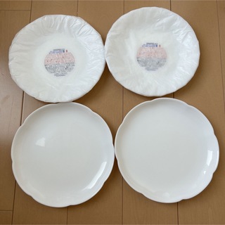 ヤマザキセイパン(山崎製パン)の山崎パン　白いお皿　４枚　セット(食器)