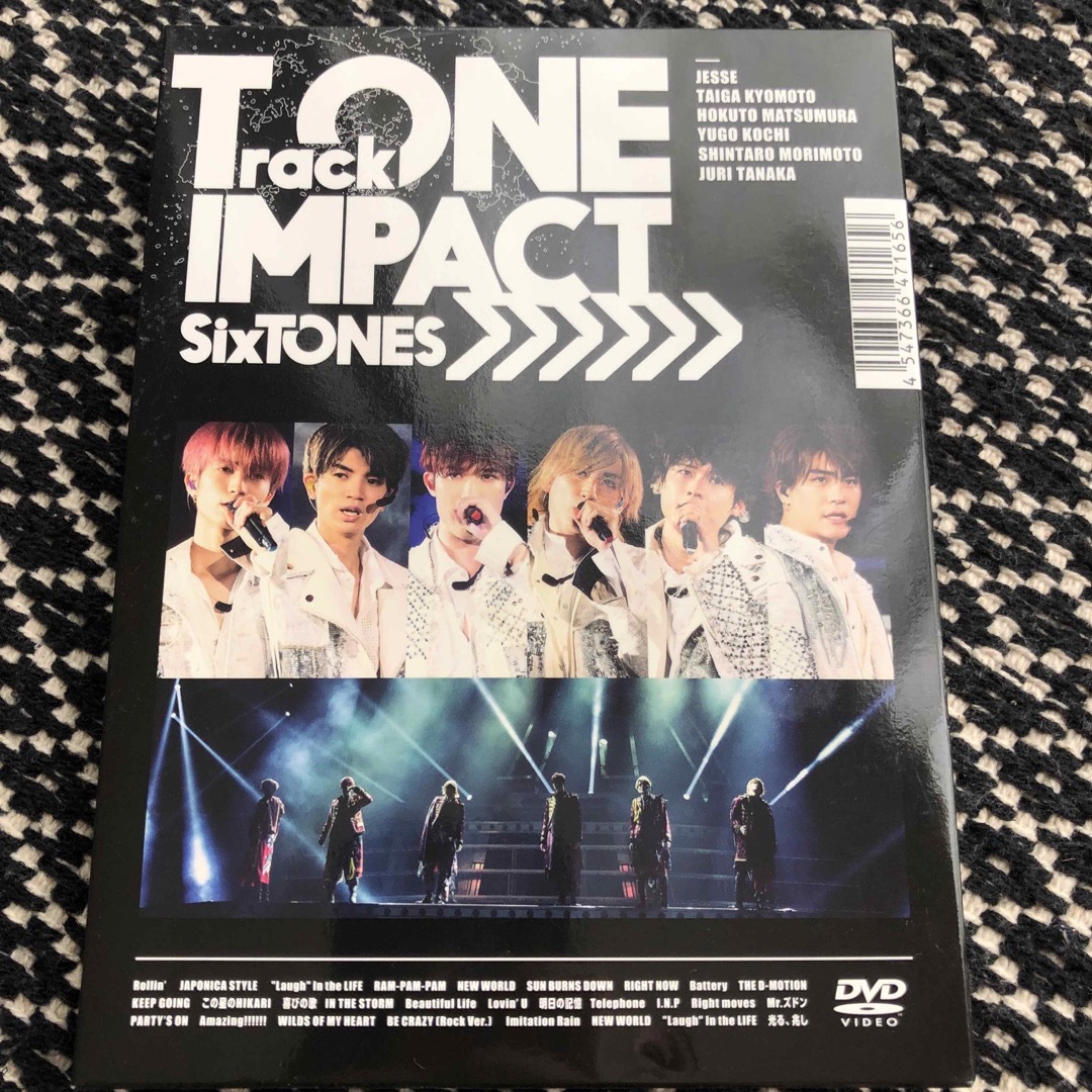 SixTONES(ストーンズ)のTrackONE　-IMPACT-（初回盤） DVD エンタメ/ホビーのDVD/ブルーレイ(ミュージック)の商品写真