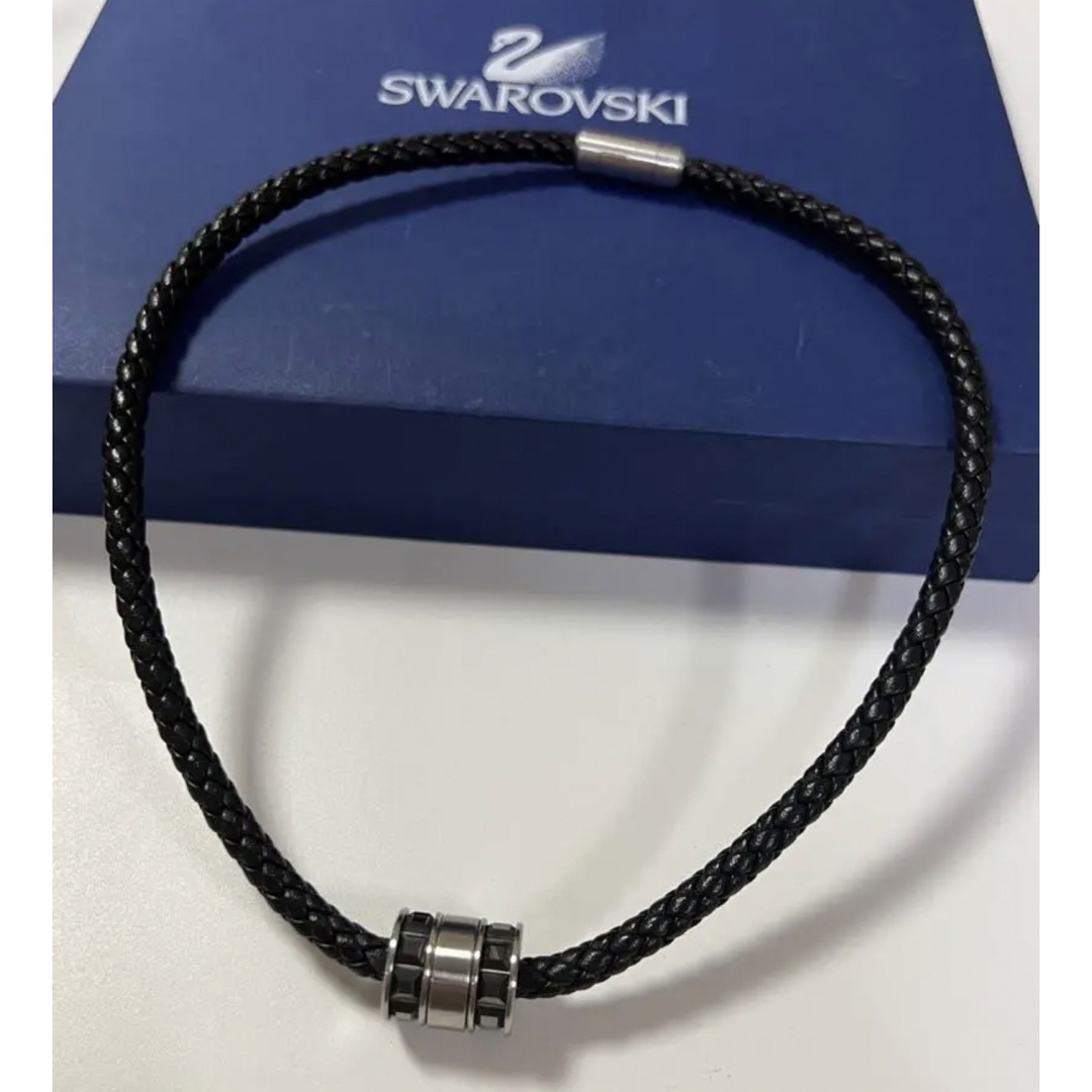 SWAROVSKI - スワロフスキー Diagonal レザー チャーム付 チョーカー
