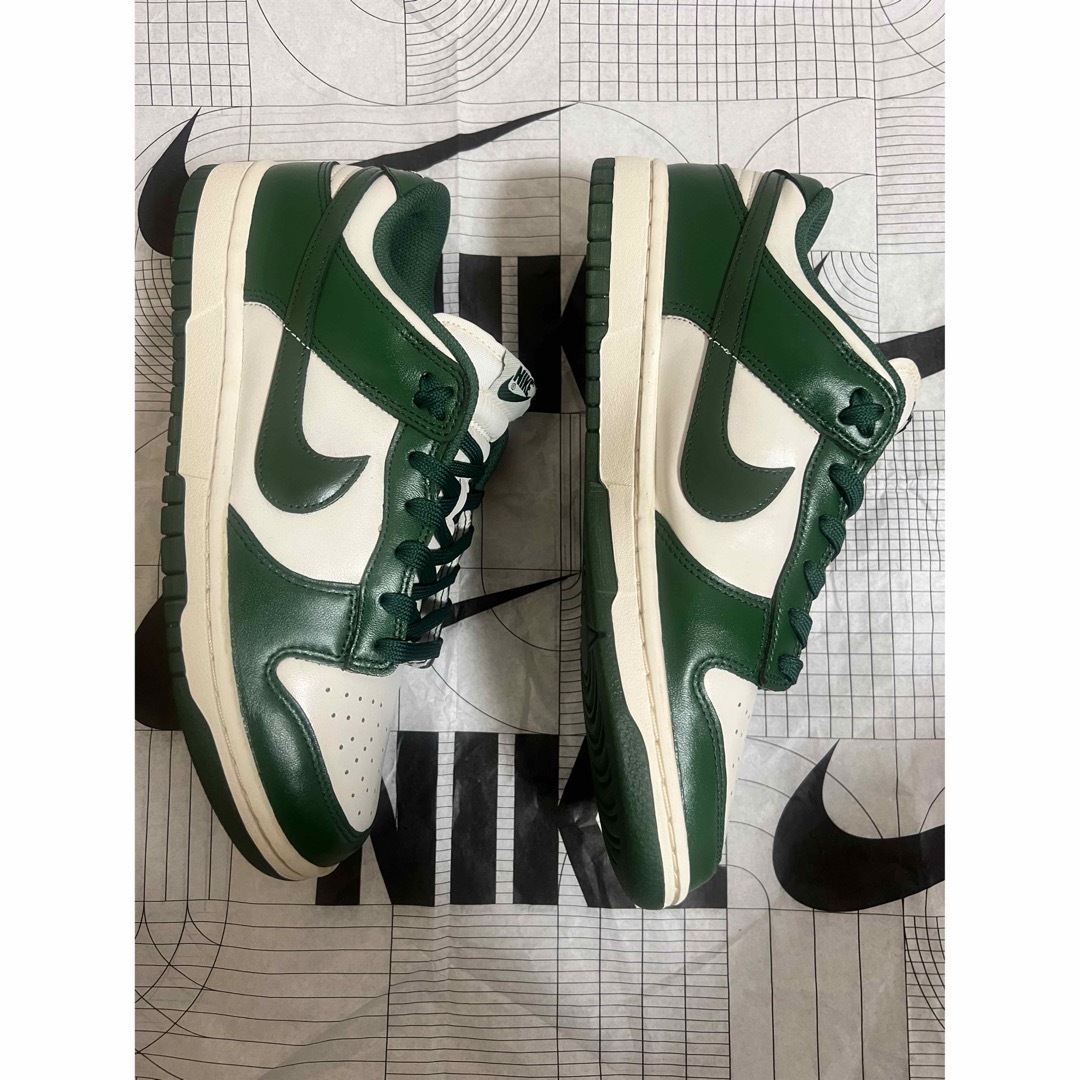 NIKE WMENS DUNK LOW VINTAGE GREEN カラー 大注目 メンズ