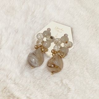 ドライフラワー  ハンドメイド　アクセサリー　ピアス(ピアス)