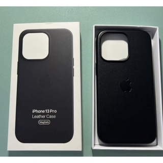 アップル(Apple)のiPhone13 pro 純正レザーケース　新品　ミッドナイト(iPhoneケース)