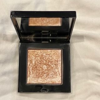 ボビイブラウン(BOBBI BROWN)のハイライティングパウダー(フェイスカラー)