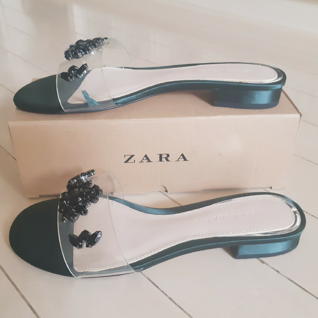 ZARA(ザラ)の◆美品◆ZARA◆グリーン◆クリア◆ビジュー◆サンダル◆37◆ レディースの靴/シューズ(サンダル)の商品写真