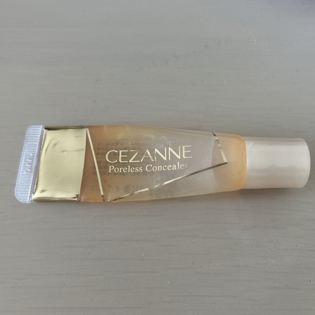 CEZANNE（セザンヌ化粧品）(セザンヌケショウヒン)のセザンヌ 毛穴レスコンシーラー　クリア　cezanne poreless  コスメ/美容のベースメイク/化粧品(コンシーラー)の商品写真