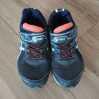 レーザービーム(LAZERBEAM（ASICS）)の値下げ☆asics レイザービーム 21.5㎝(スニーカー)