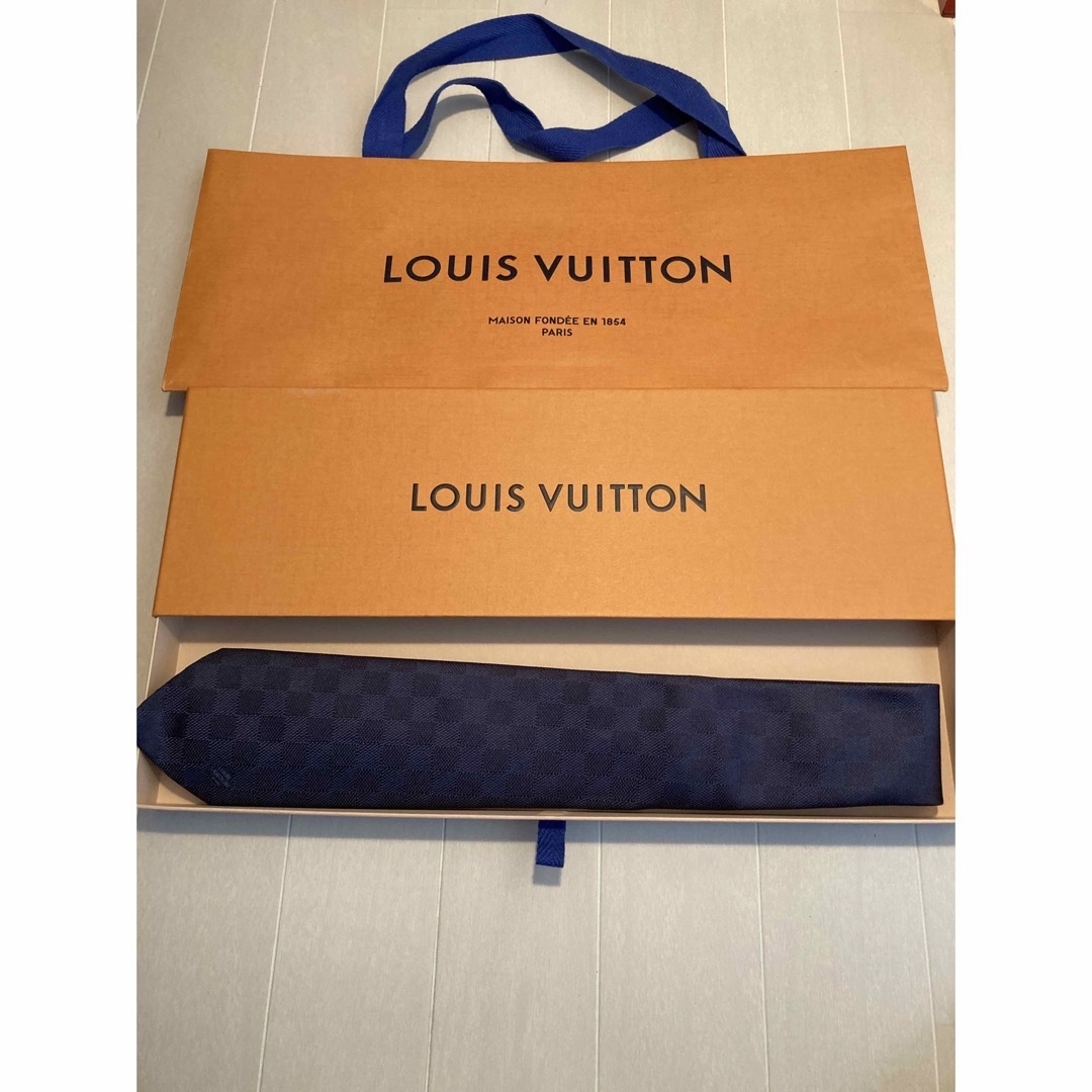 Louis Vuitton ネクタイのサムネイル