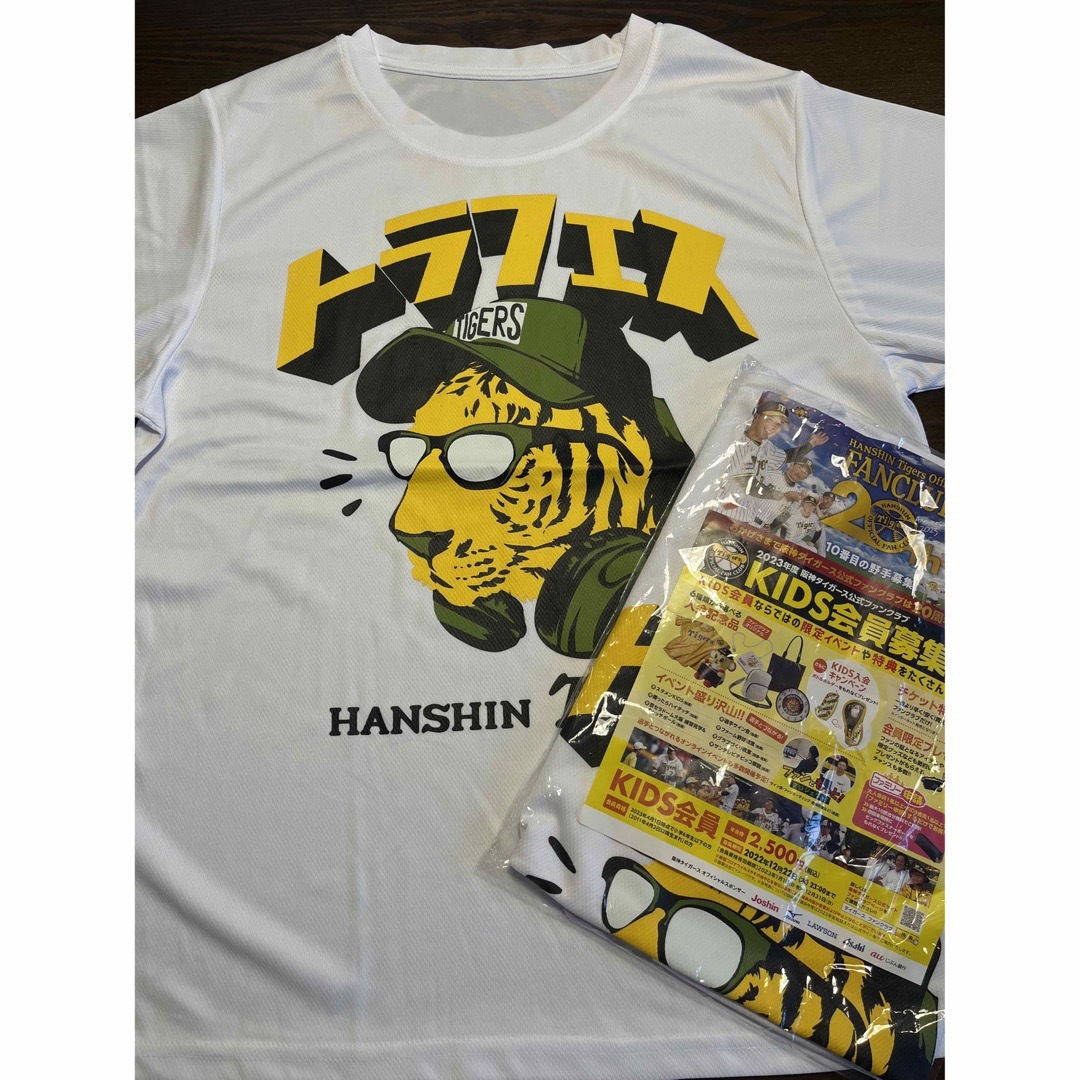 阪神タイガース(ハンシンタイガース)の2枚組！トラフェスTシャツ　新品 スポーツ/アウトドアの野球(応援グッズ)の商品写真