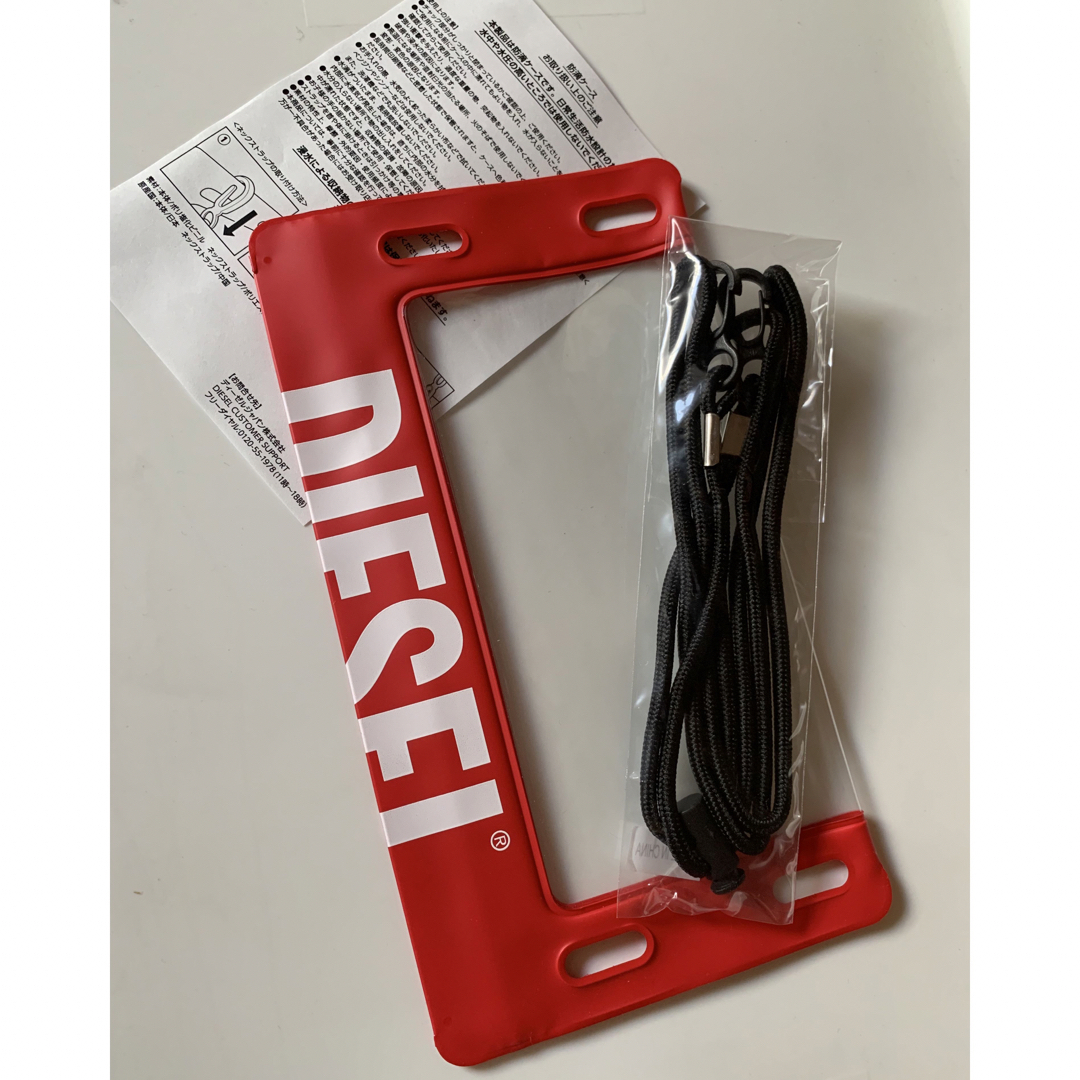 DIESEL(ディーゼル)の新品＊非売品＊diesel＊防滴ケース＊スマホケースジップ＊クリア＆赤 スマホ/家電/カメラのスマホアクセサリー(iPhoneケース)の商品写真