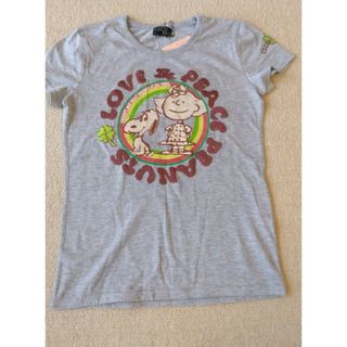 セシルマクビー(CECIL McBEE)のCECIL McBEE　スヌーピーT-shirt(カットソー(半袖/袖なし))