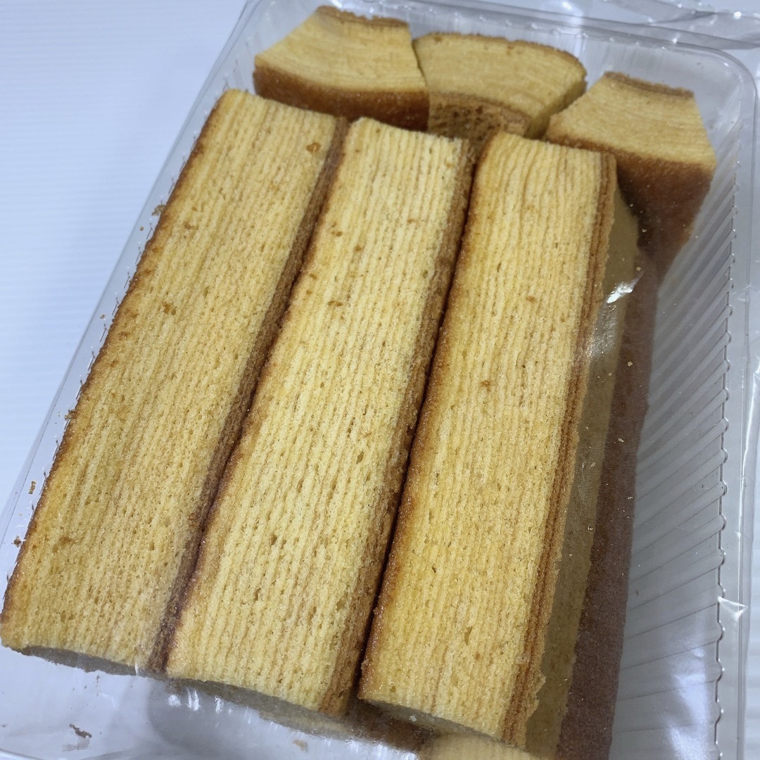 バウムクーヘン　スティック 食品/飲料/酒の食品(菓子/デザート)の商品写真