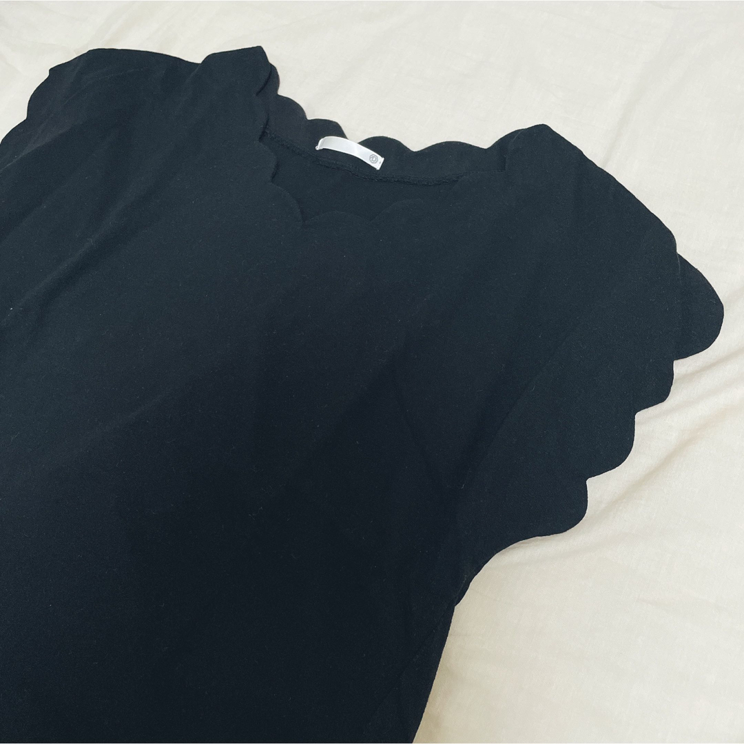 ITS'DEMO(イッツデモ)の黒　カットソー メンズのトップス(Tシャツ/カットソー(半袖/袖なし))の商品写真