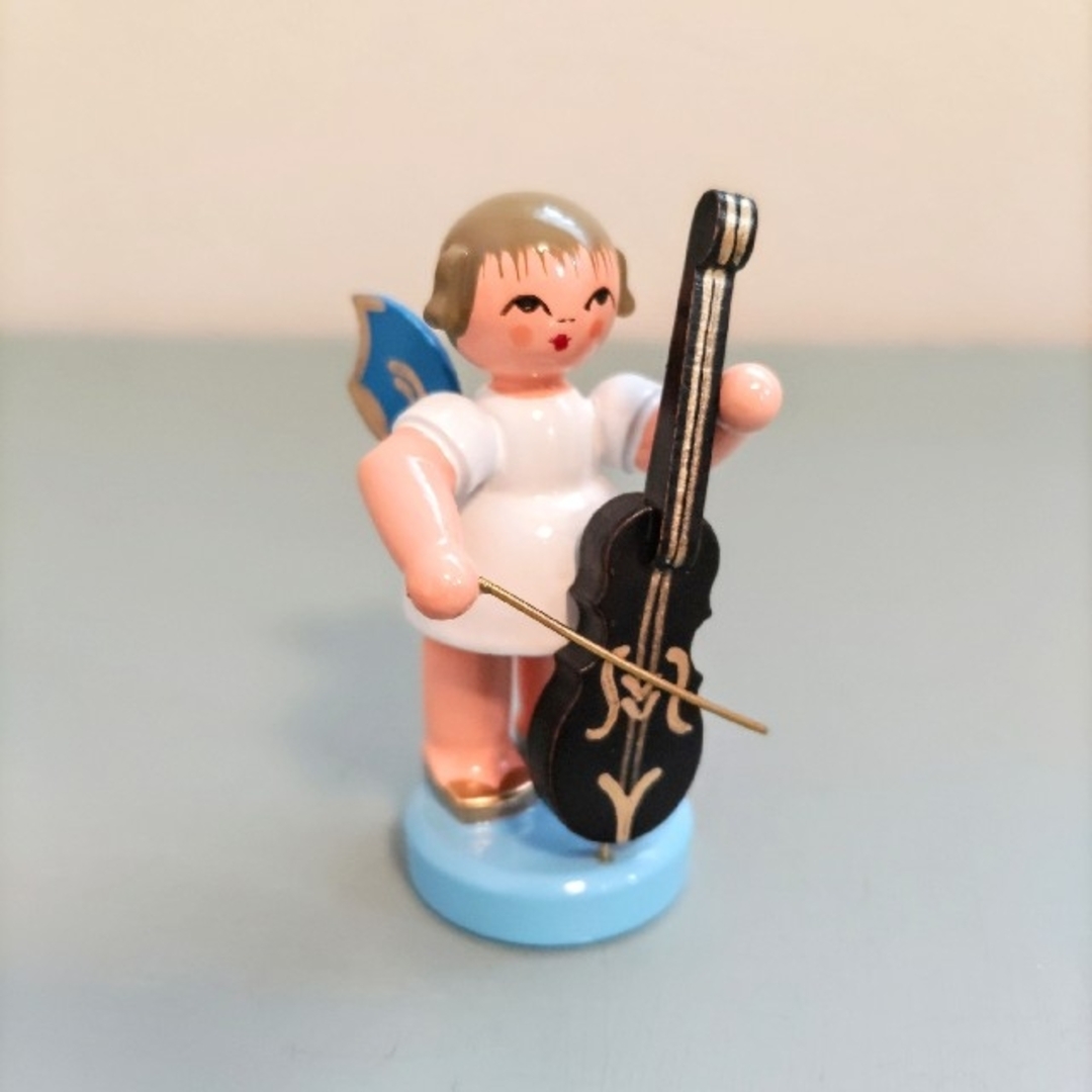 ドイツ　ミニチュア　チェロと天使　木工芸品　ドイツ雑貨　エンジェル　木製人形