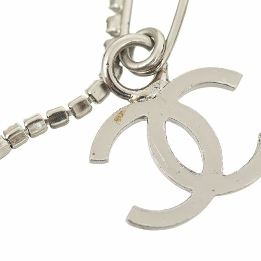 CHANEL(シャネル)のシャネル ブローチ アクセサリー レディース CCロゴ シルバー 美品 4321 レディースのアクセサリー(ブローチ/コサージュ)の商品写真