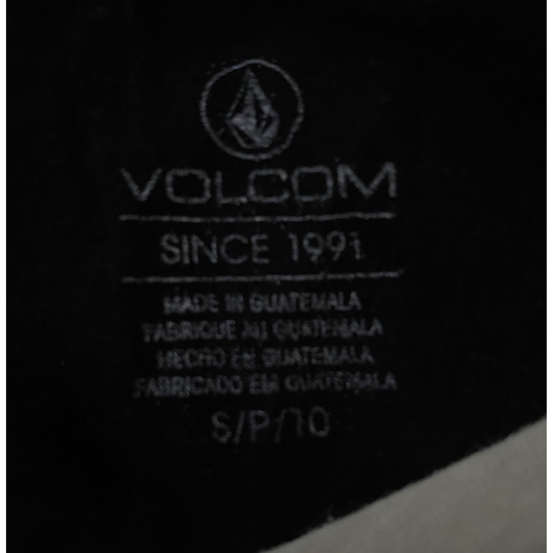 volcom(ボルコム)の【美品】VOLCOM♡ボルコム♡半袖♡ロゴTシャツ♡ブラック♡S レディースのトップス(Tシャツ(半袖/袖なし))の商品写真