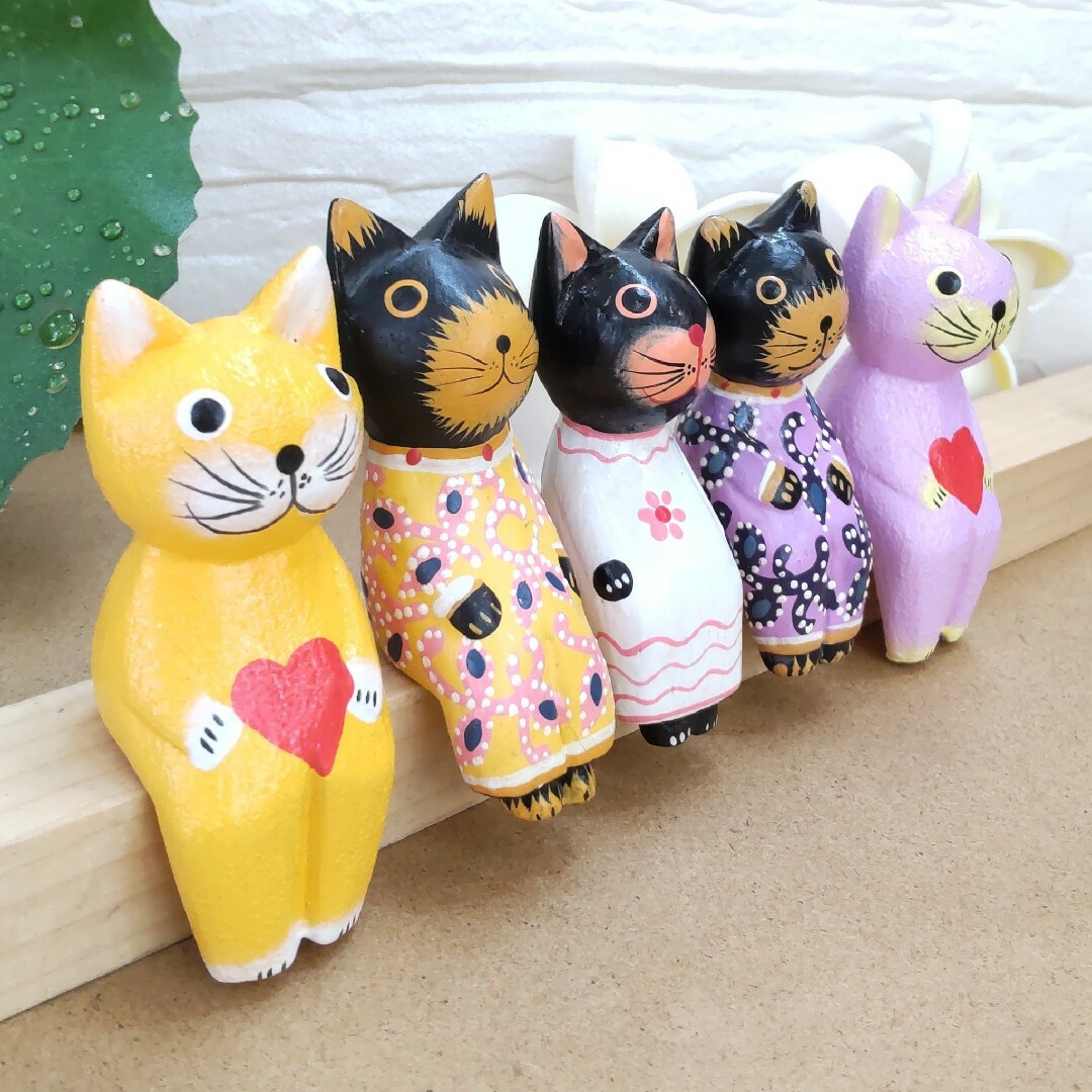 ラッピング無料 No.234 イエロー パープル猫 5種類 木彫り猫 アジアン雑貨 バリ猫