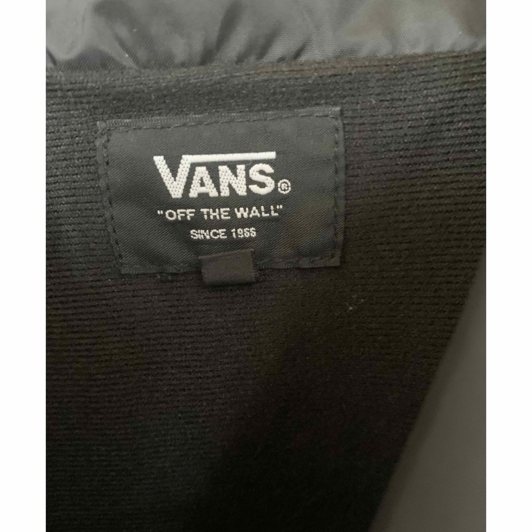 VANS(ヴァンズ)のVANS アウター メンズのジャケット/アウター(ナイロンジャケット)の商品写真