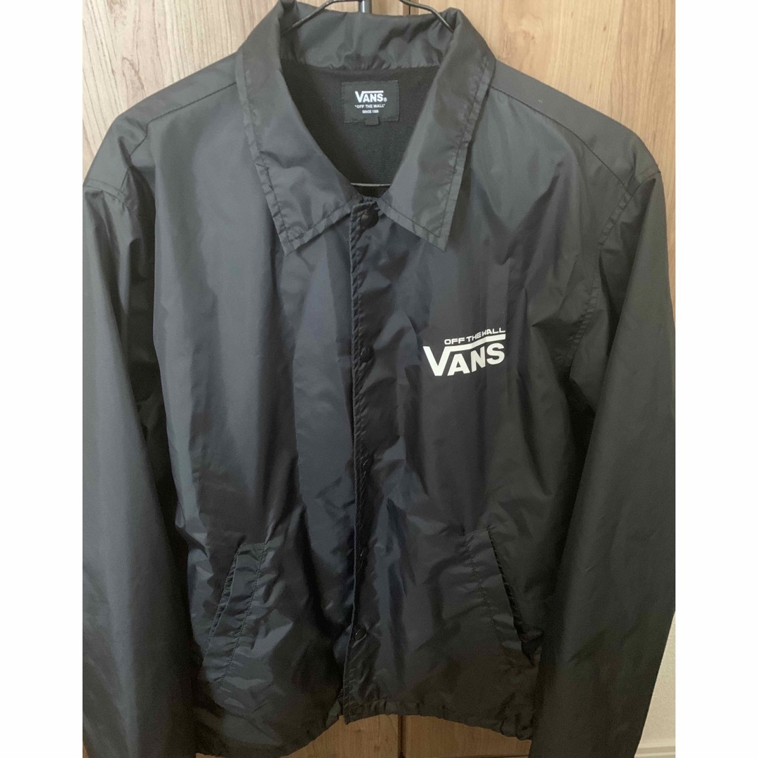 VANS(ヴァンズ)のVANS アウター メンズのジャケット/アウター(ナイロンジャケット)の商品写真