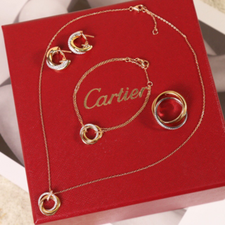 Cartier - カルティエ LOVE ネックレス、ダイヤモンド6個の通販｜ラクマ