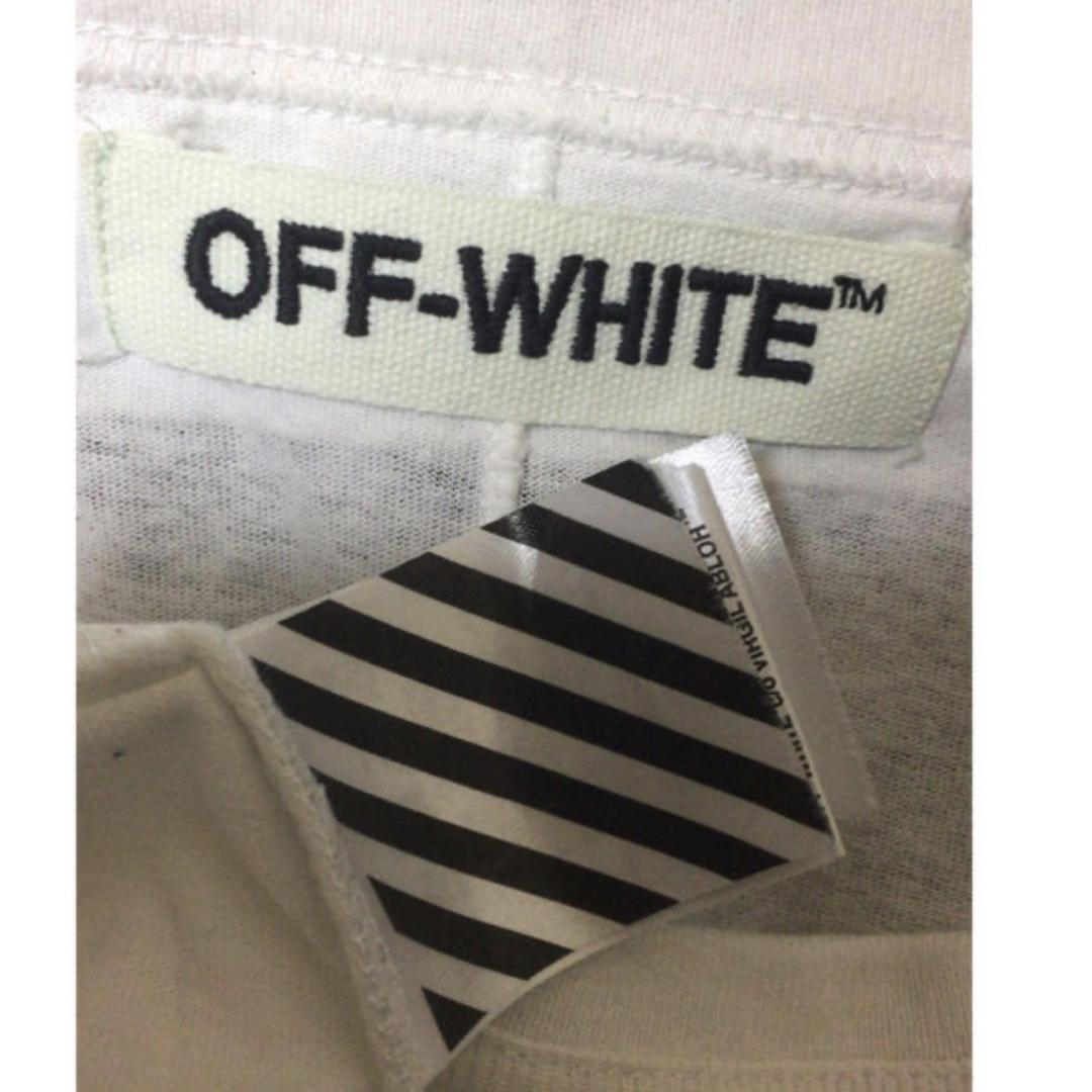 OFF-WHITE(オフホワイト)のM 本物 Off-White カラバッジョ tシャツ パーカー スニーカー メンズのトップス(Tシャツ/カットソー(半袖/袖なし))の商品写真