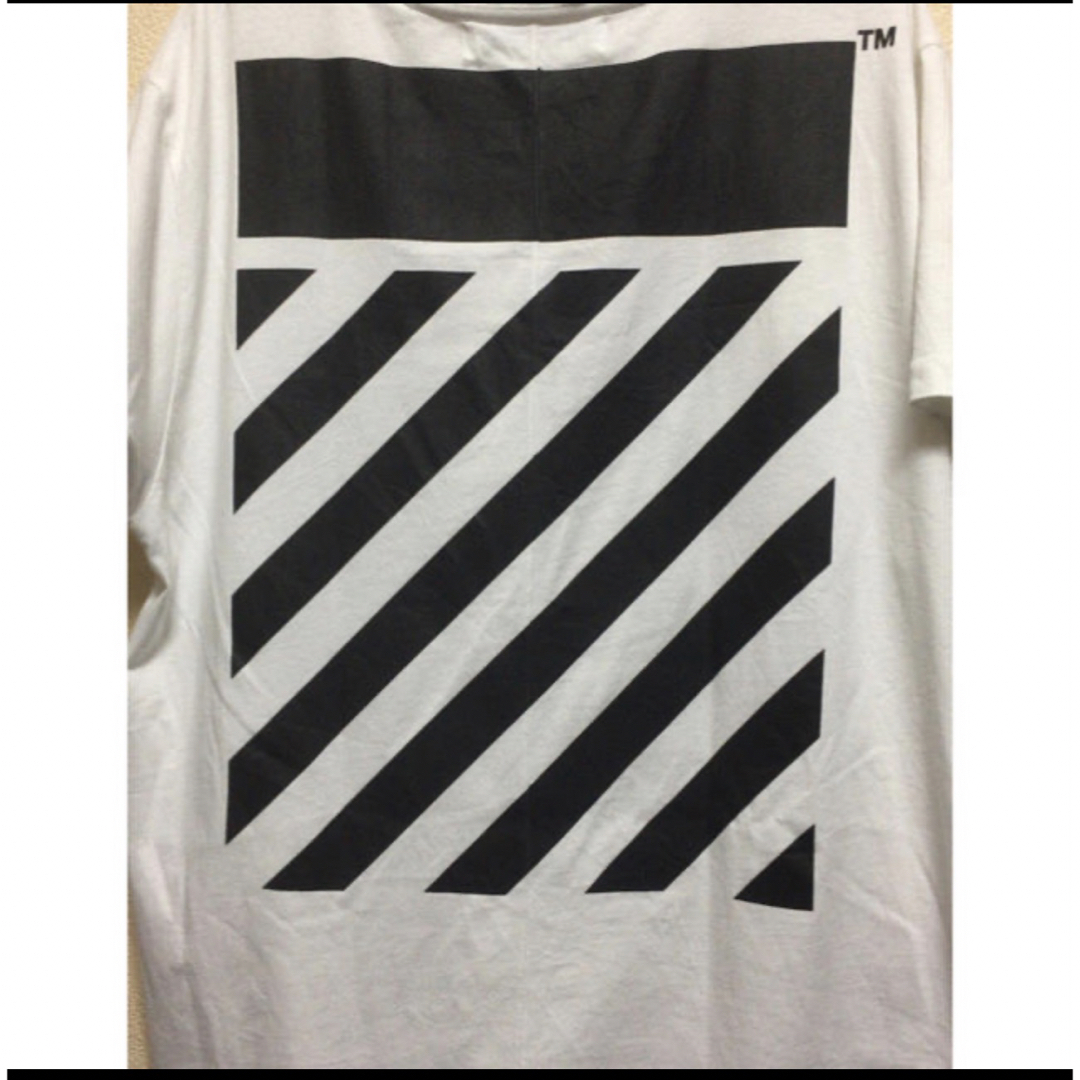 OFF-WHITE(オフホワイト)のM 本物 Off-White カラバッジョ tシャツ パーカー スニーカー メンズのトップス(Tシャツ/カットソー(半袖/袖なし))の商品写真