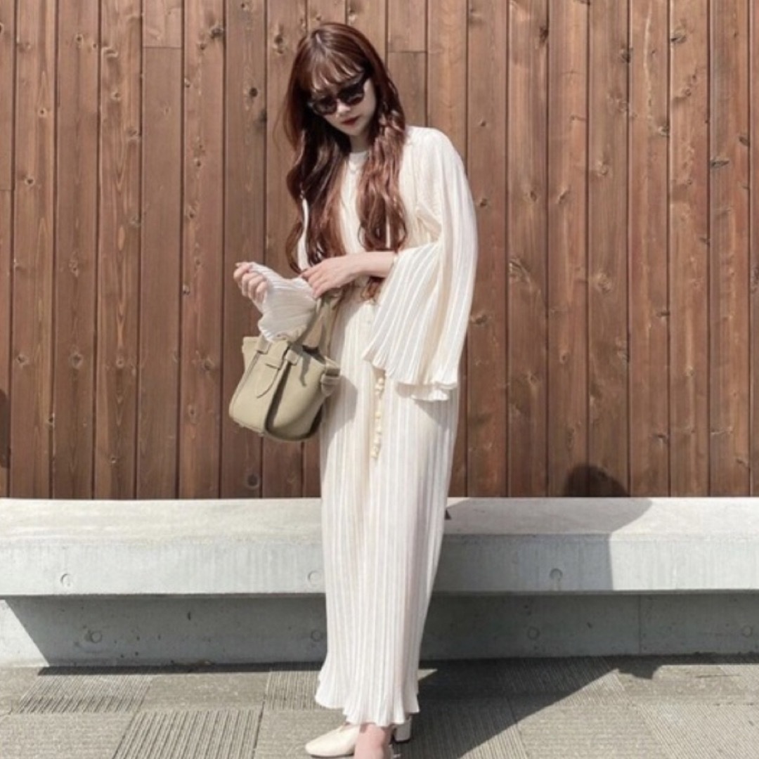 Acka pleats one-pieceの通販 by 海月shop|ラクマ
