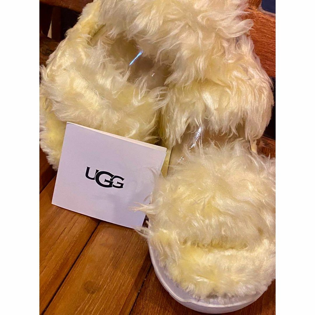 全国完売・激レア✨超美品✨24厚手～24.5靴下✨UGG✨フラッフ ミニ