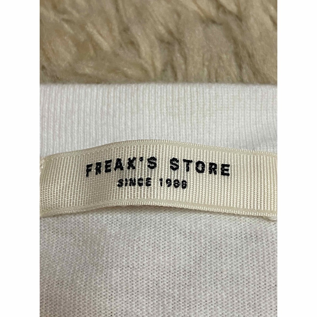 FREAK'S STORE(フリークスストア)のFREAK’S STORE シンプル胸ポケ付き白Tシャツ【24時間以内匿名配送】 メンズのトップス(Tシャツ/カットソー(半袖/袖なし))の商品写真