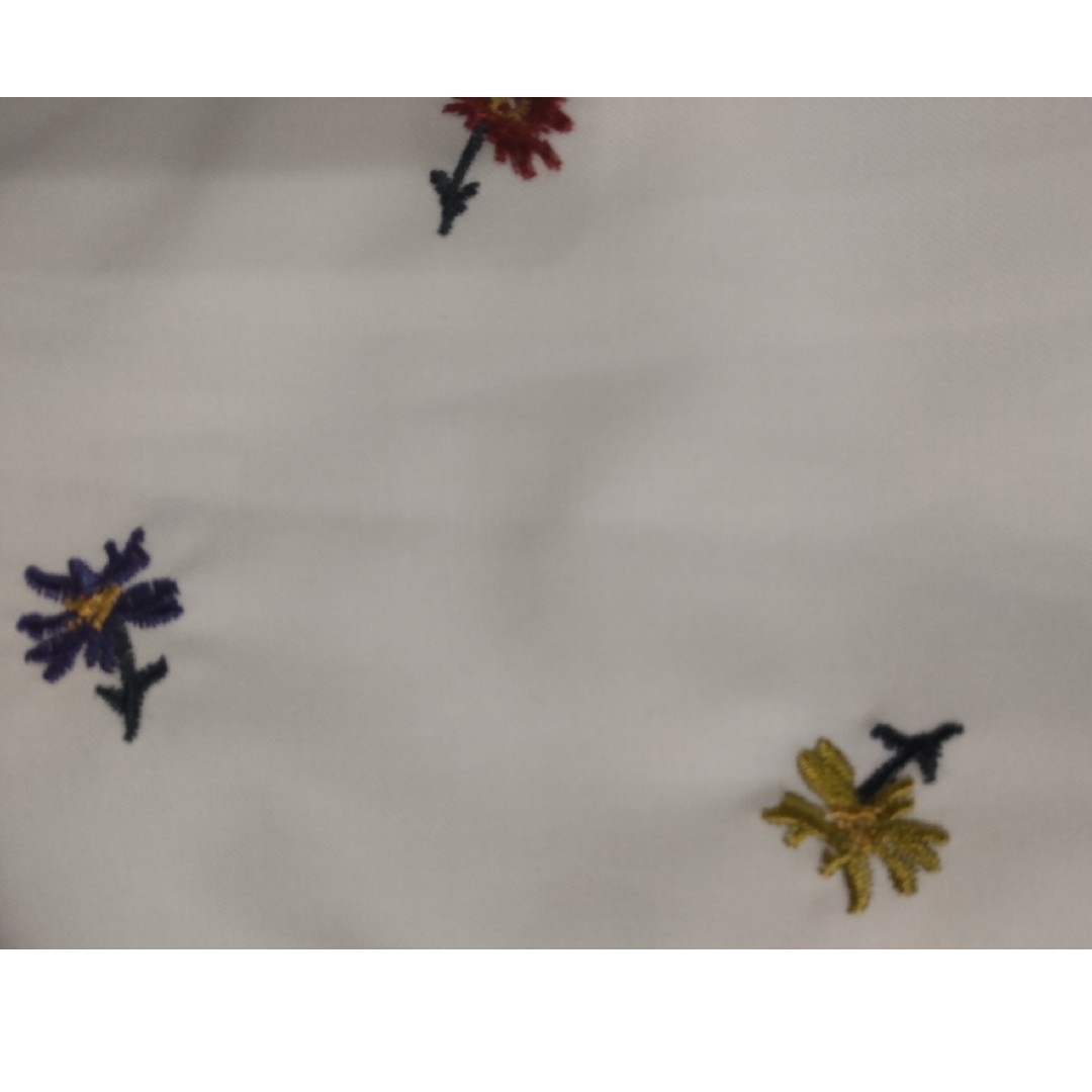 REDYAZEL(レディアゼル)のREDYAZEL オリジナルフラワー刺繍ワンピース レディースのワンピース(ロングワンピース/マキシワンピース)の商品写真