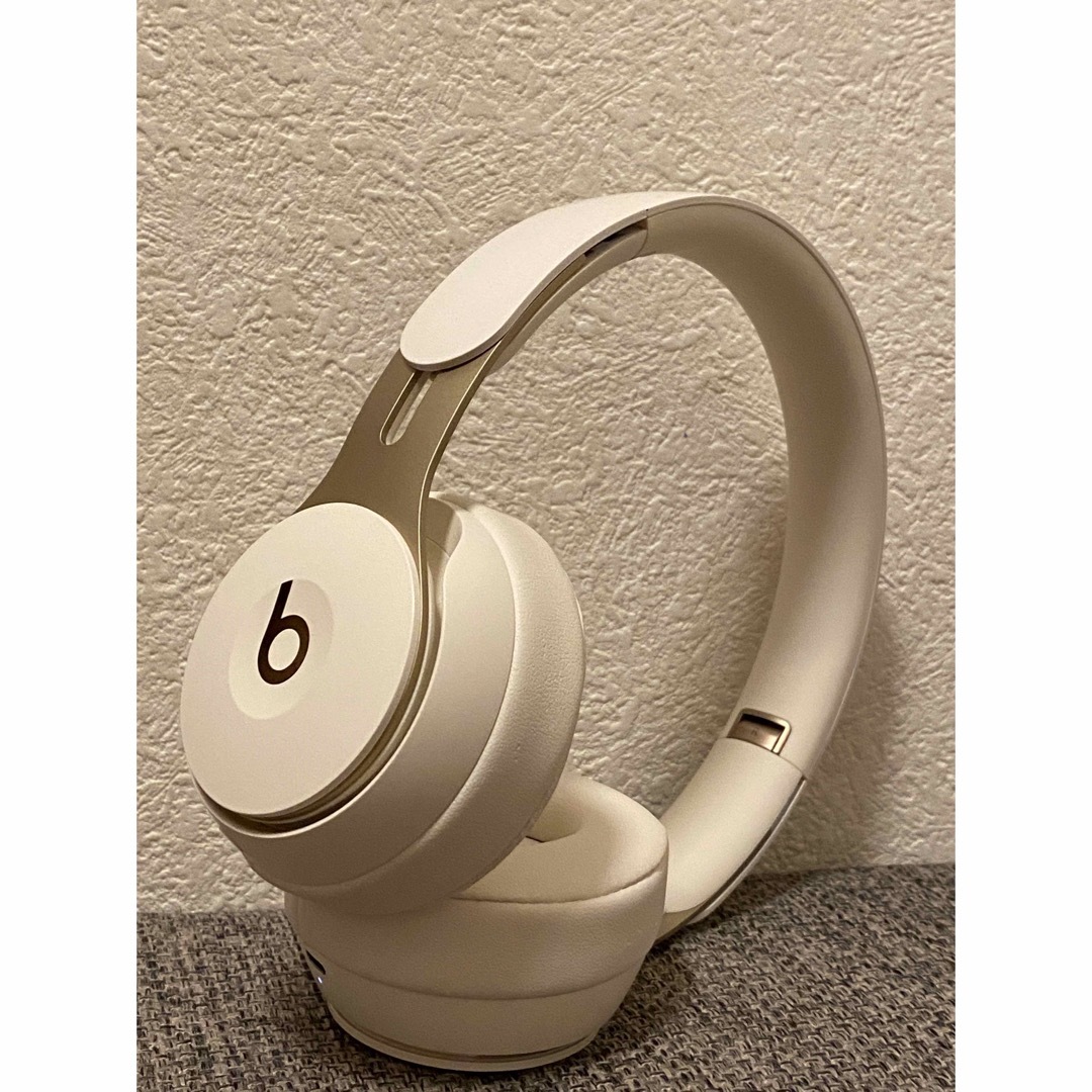 [未使用に近い］Beats by Dr Dre SOLO PRO IVORY