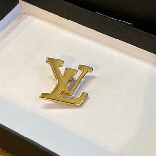 LOUIS VUITTON ルイ ヴィトン ピンブローチ　バッチ