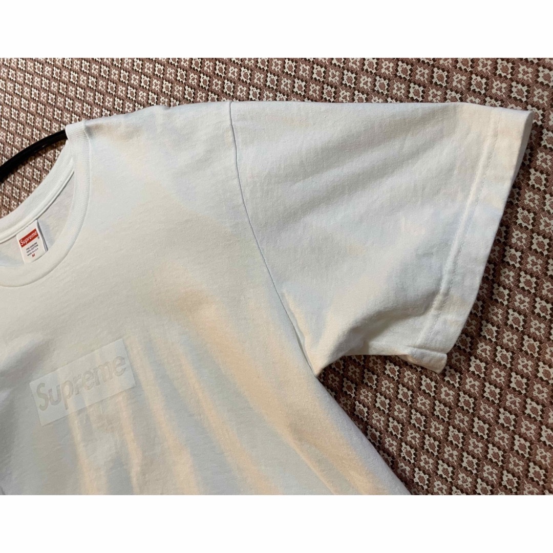 Supreme(シュプリーム)のsupreme tonal box logo tee 大人気　Mサイズ メンズのトップス(Tシャツ/カットソー(半袖/袖なし))の商品写真