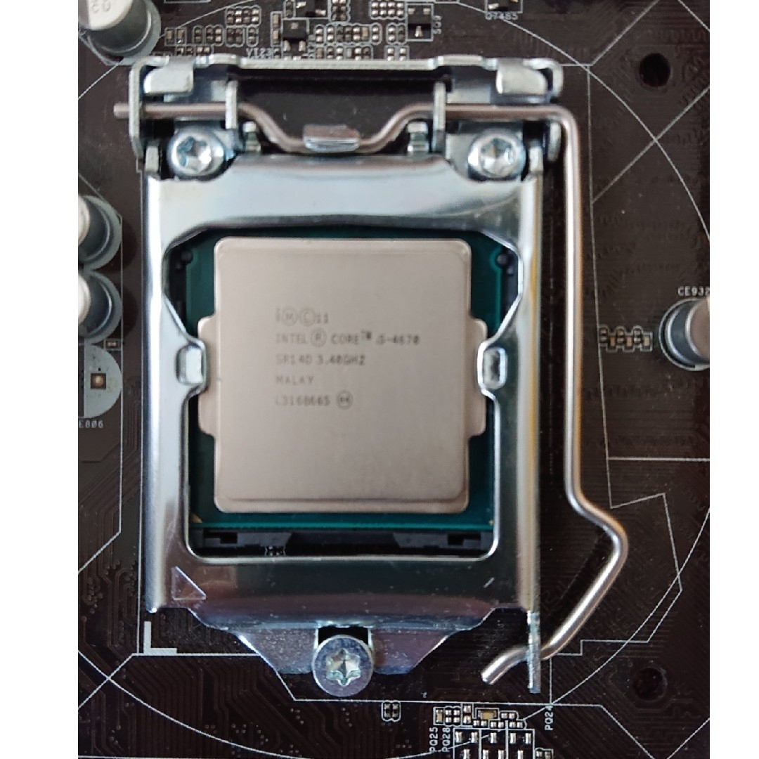 【ジャンク】H87M  Core i5 4670+メモリ(4Gx2)付き スマホ/家電/カメラのPC/タブレット(PCパーツ)の商品写真