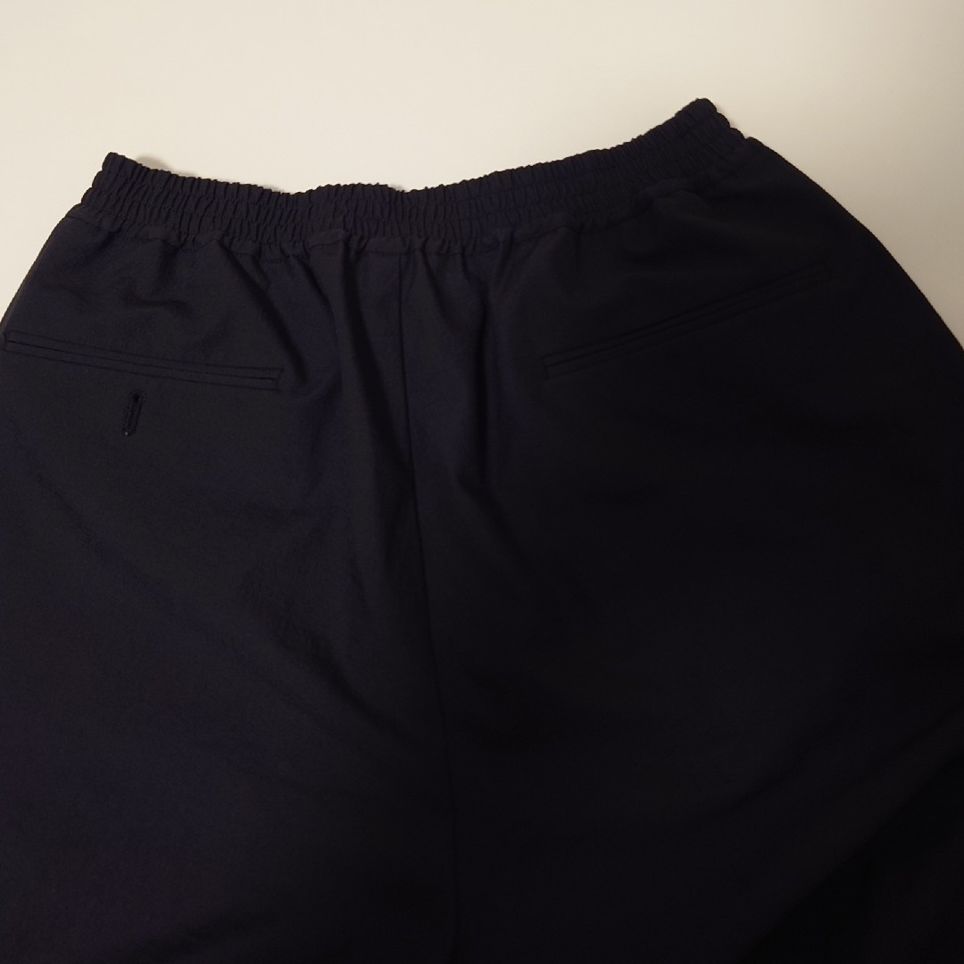 ユナイテッドアローズ 夏服 黒パンツ Ｍサイズ メンズのパンツ(ワークパンツ/カーゴパンツ)の商品写真