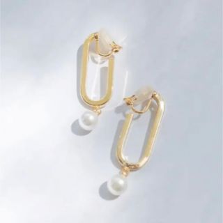 ハーリップトゥ(Her lip to)のFaux Pearl Gold Earring(イヤリング)