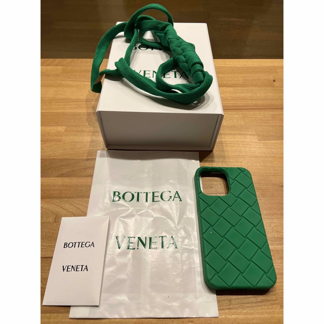 Bottega Veneta - ボッテガヴェネタ iPhone 13pro パラキートの+