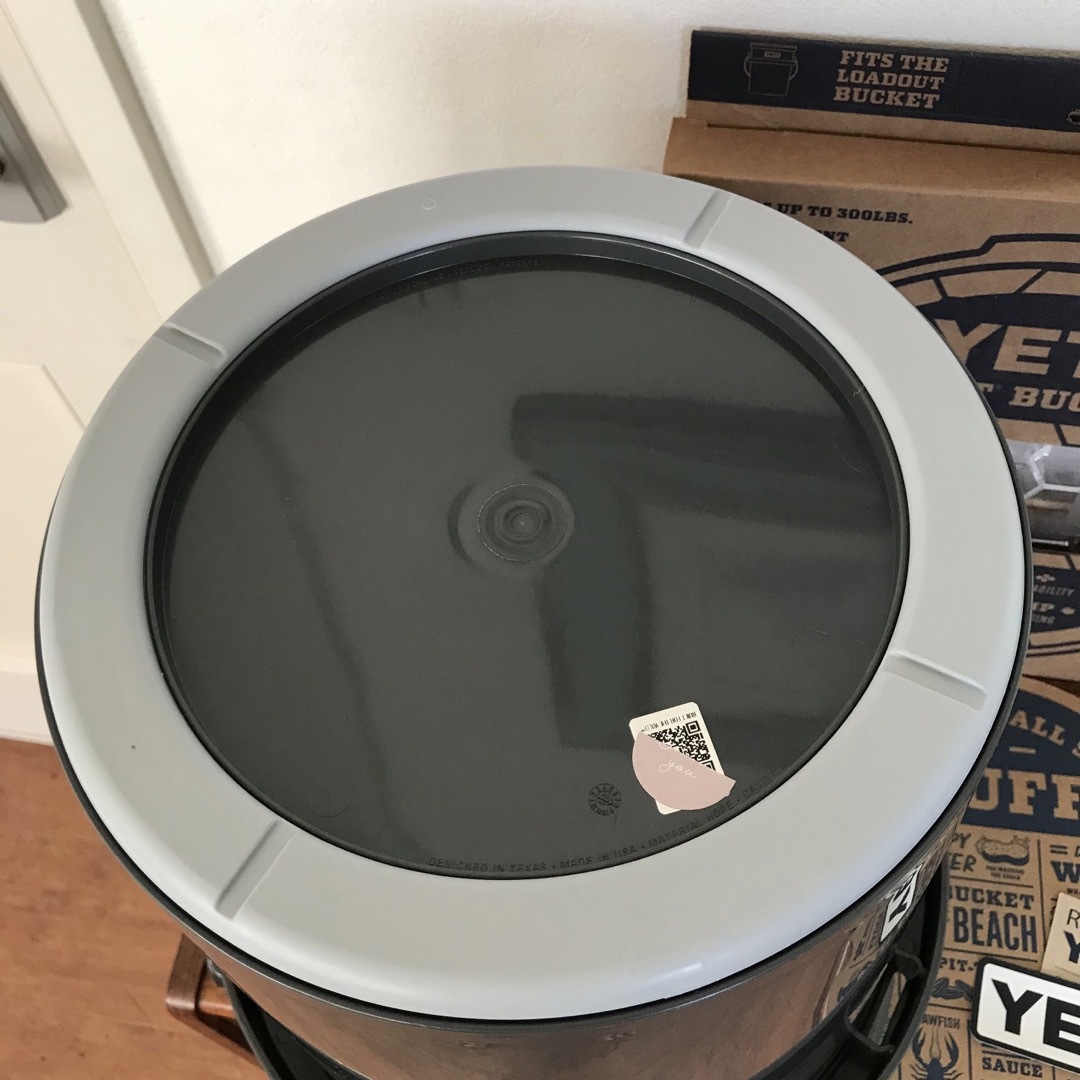 YETI イエティ バケツ 蓋 セット USA 製 新品未使用 オマケ付き | www